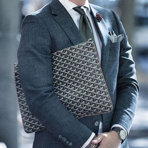 goyard clutch herren|goyard men's bags.